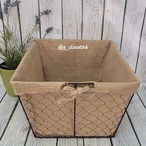 Rustic Wire Basket with Burlap Liner